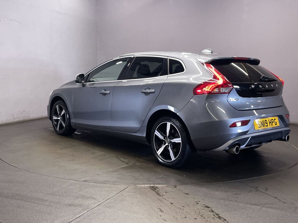 Used Volvo V40 2019 for sale - 76350582: Photo 6
