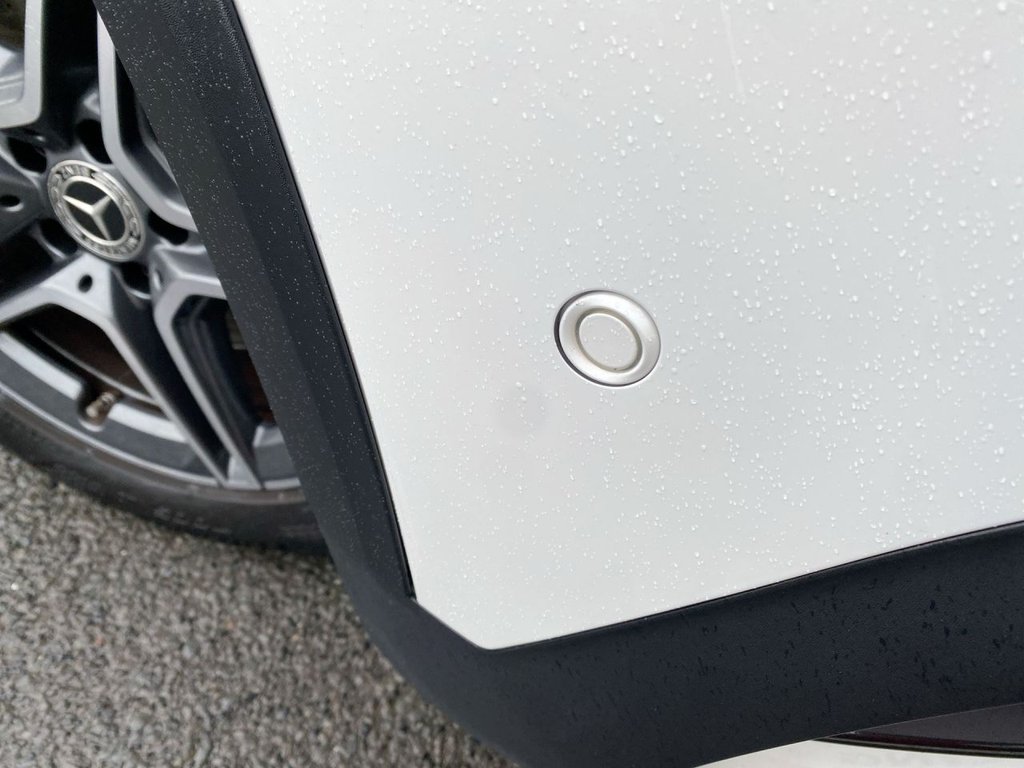 Used Mercedes-Benz GLB 2020 for sale - 76665640: Photo 2