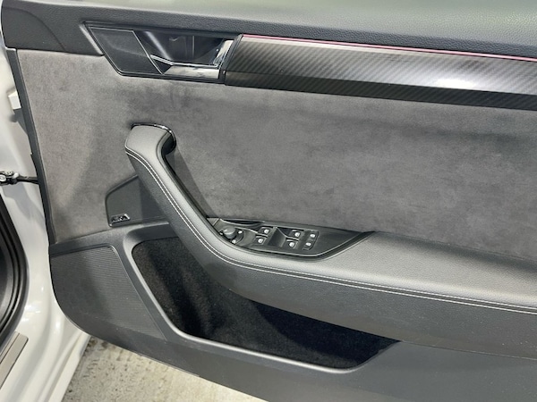 Used Skoda Superb 2020 for sale - 76132185: Photo 7