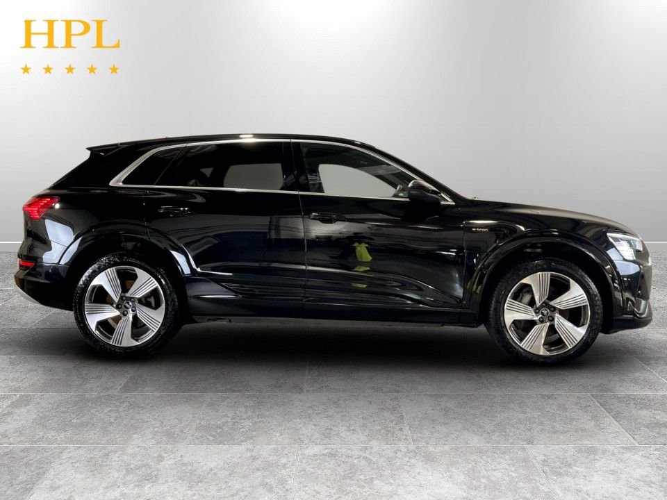 Used Audi e-tron 2022 for sale - 78030493: Photo 8