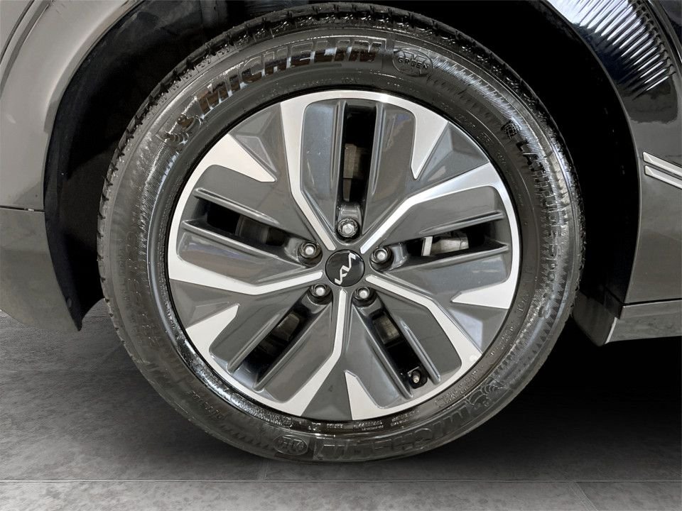 Used Kia EV6 2023 for sale - 77748515: Photo 10