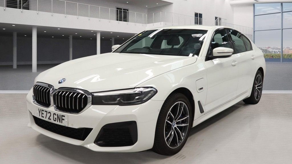 Used BMW 5 Series 2022 for sale - 76368101: Photo 2