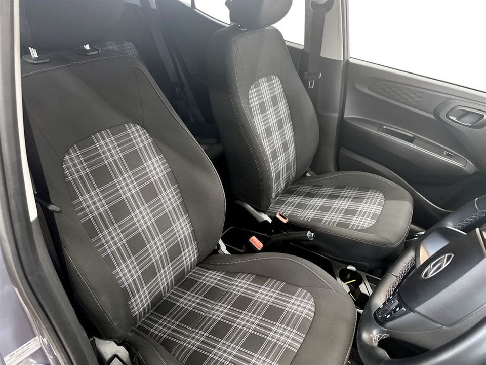 Used Hyundai i10 2023 for sale - 77792298: Photo 11