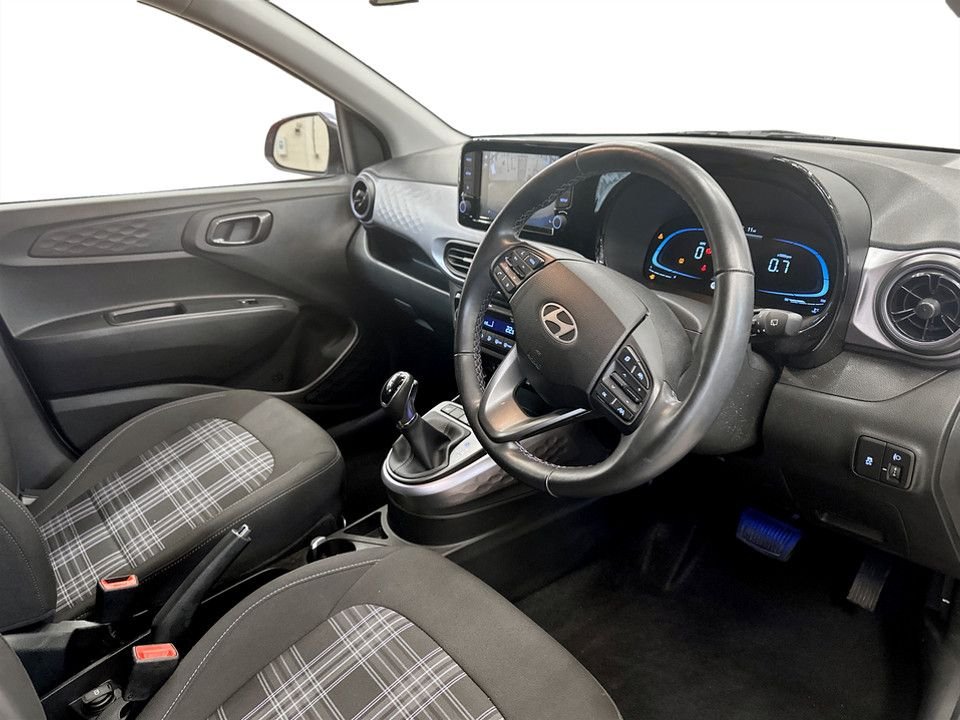 Used Hyundai i10 2023 for sale - 77792298: Photo 12