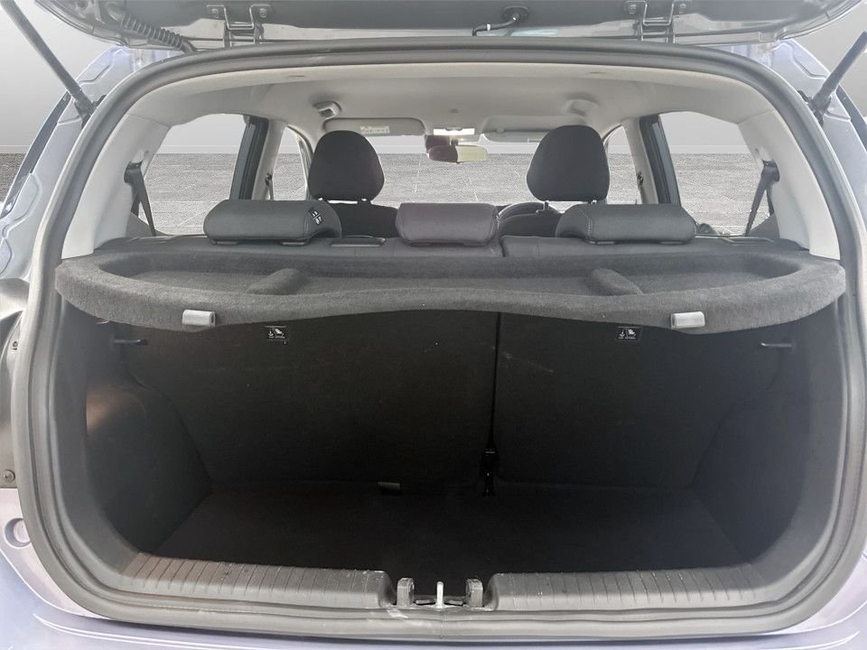 Used Hyundai i10 2023 for sale - 77792298: Photo 22