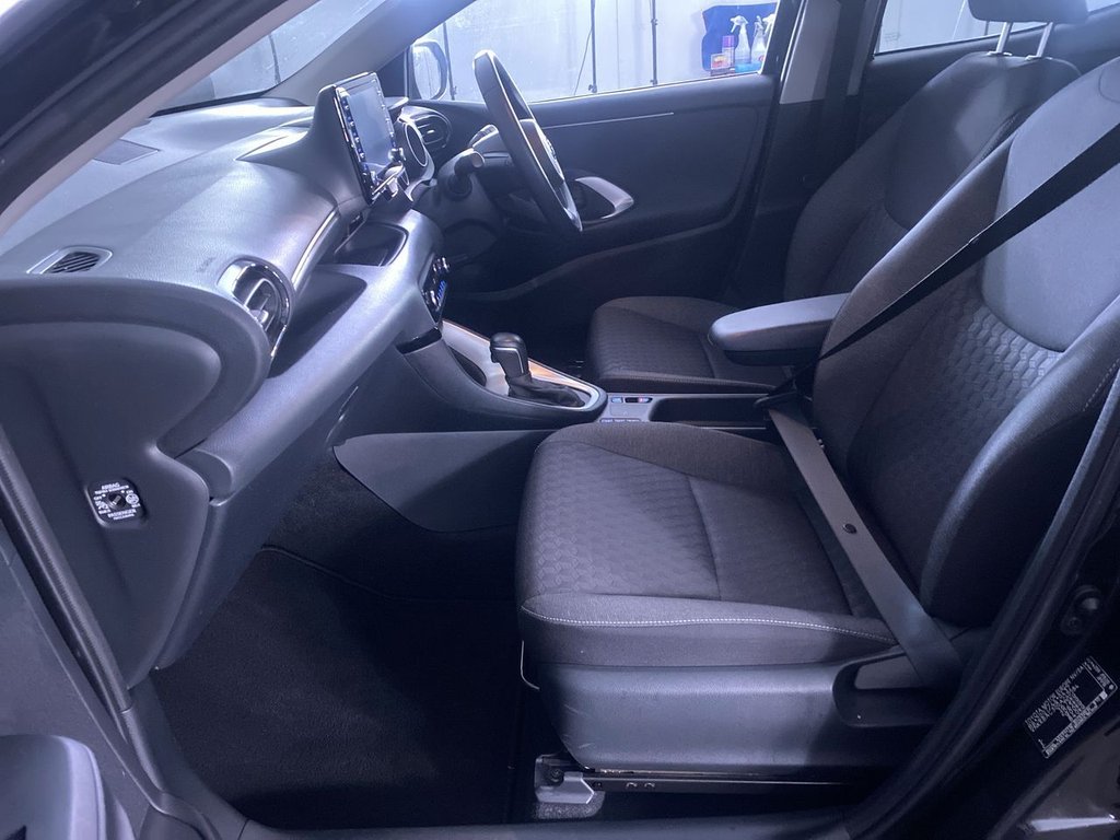 Used Toyota Yaris 2022 for sale - 76520376: Photo 17