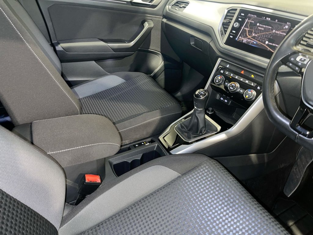 Used Volkswagen T-Roc 2021 for sale - 75630341: Photo 21