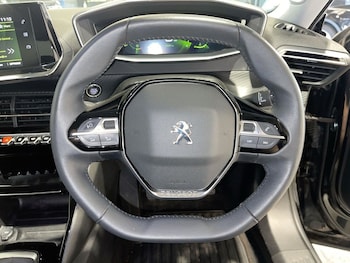 Used Peugeot 2008 2022 for sale - 75533788: Photo
