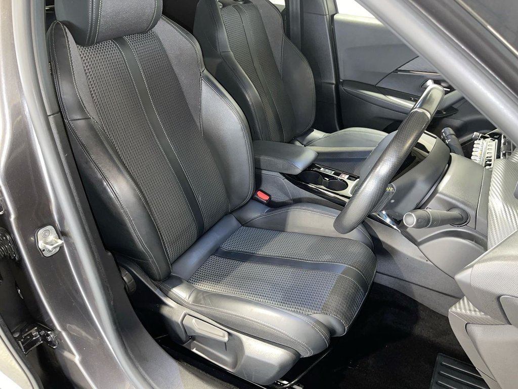 Used Peugeot 2008 2021 for sale - 76586627: Photo 14