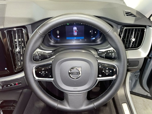Used Volvo XC60 2023 for sale - 76092657: Photo 20