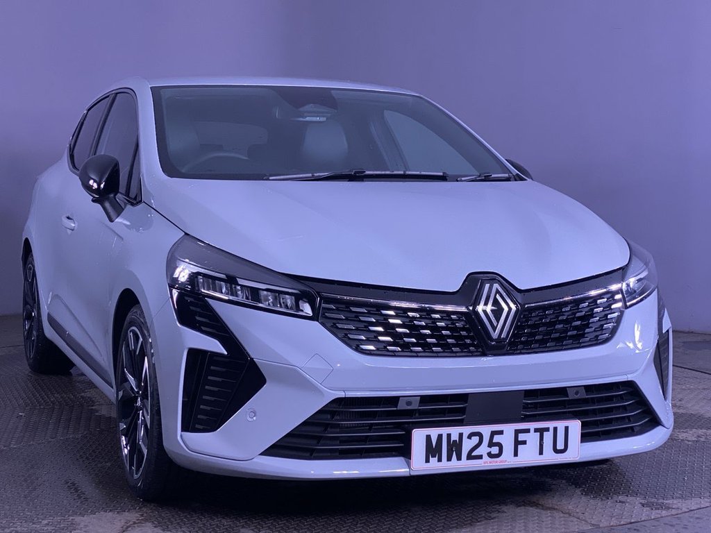 Used Renault Clio 2025 for sale - 78082192: Photo 2