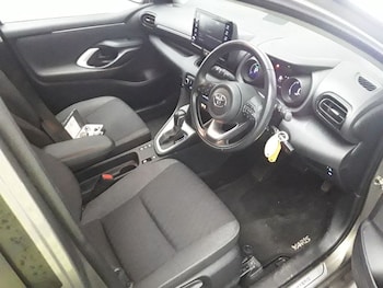 Used Toyota Yaris 2021 for sale - 77654660: Photo