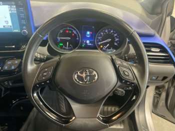 Used Toyota C-HR 2020 for sale - 75122471: Photo