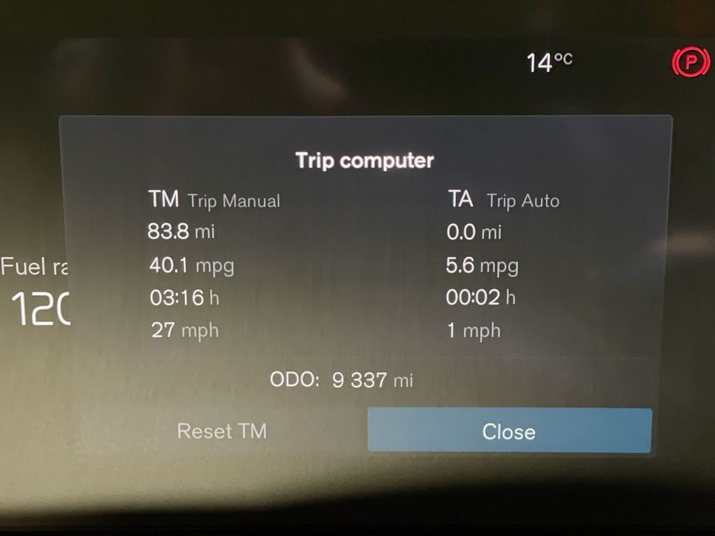 Used Volvo XC40 2024 for sale - 76048301: Photo 2