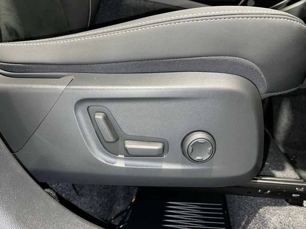 Used Volvo XC40 2024 for sale - 76048301: Photo 6