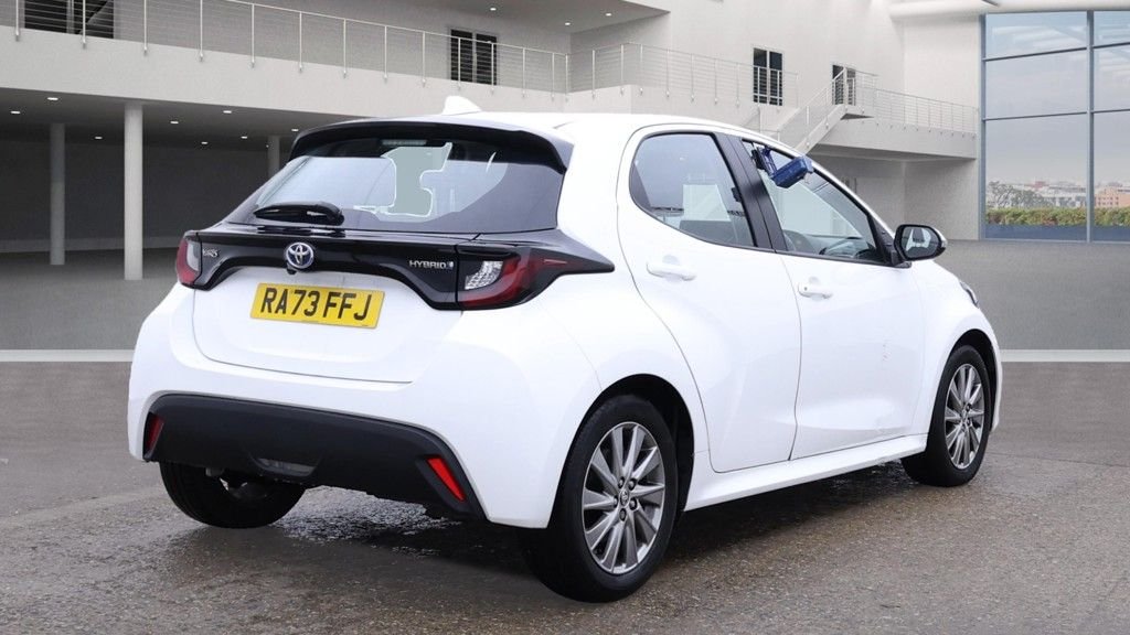 Used Toyota Yaris 2024 for sale - 76453946: Photo 4