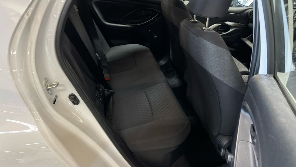Used Toyota Yaris 2024 for sale - 76453946: Photo 8