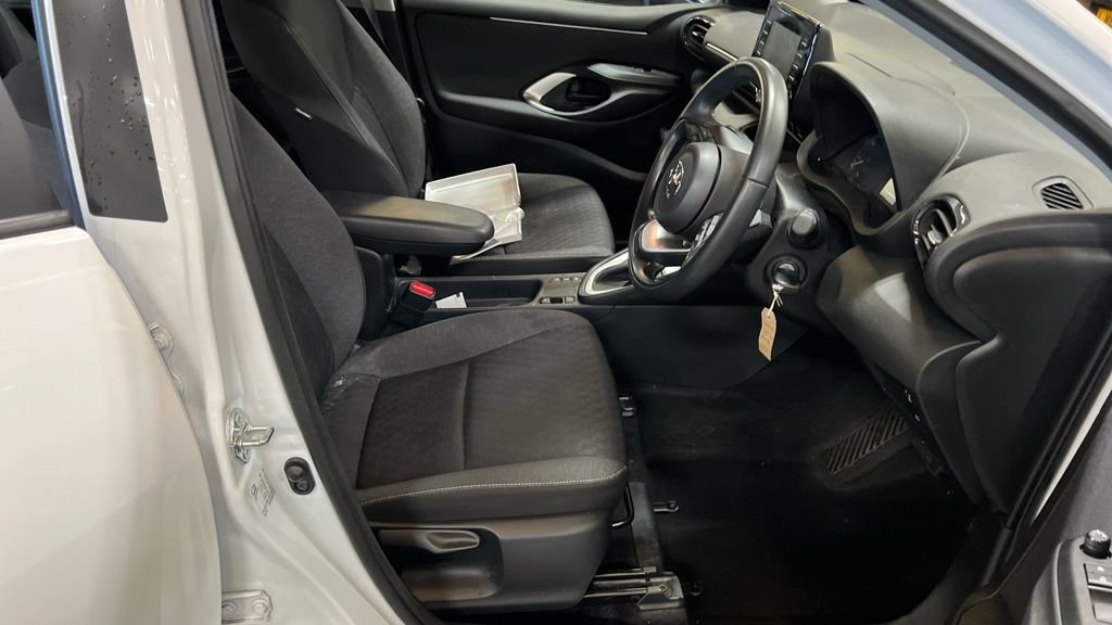 Used Toyota Yaris 2024 for sale - 76453946: Photo 9