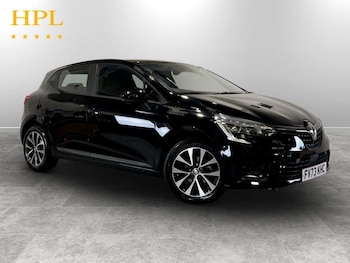 Used Renault Clio 2023 for sale - 78271742: Photo