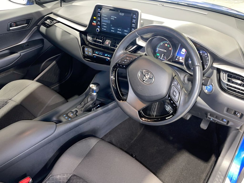Used Toyota C-HR 2022 for sale - 76223633: Photo 15