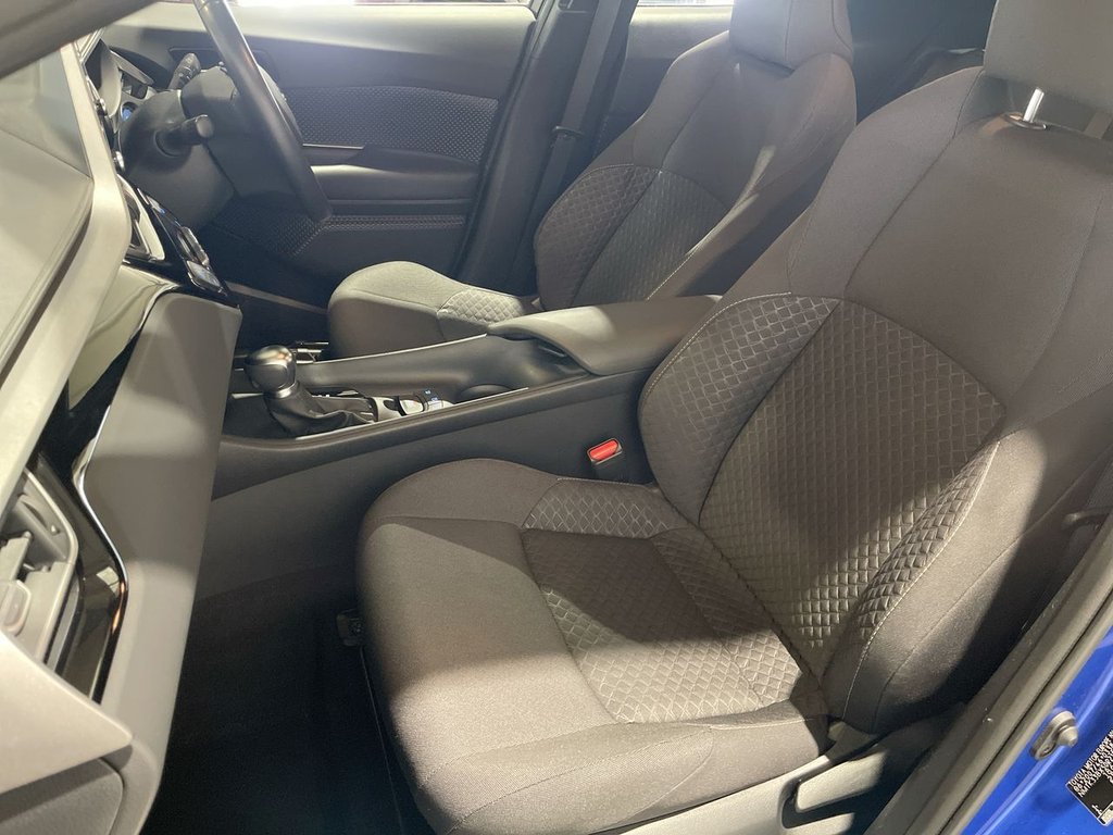 Used Toyota C-HR 2022 for sale - 76223633: Photo 16