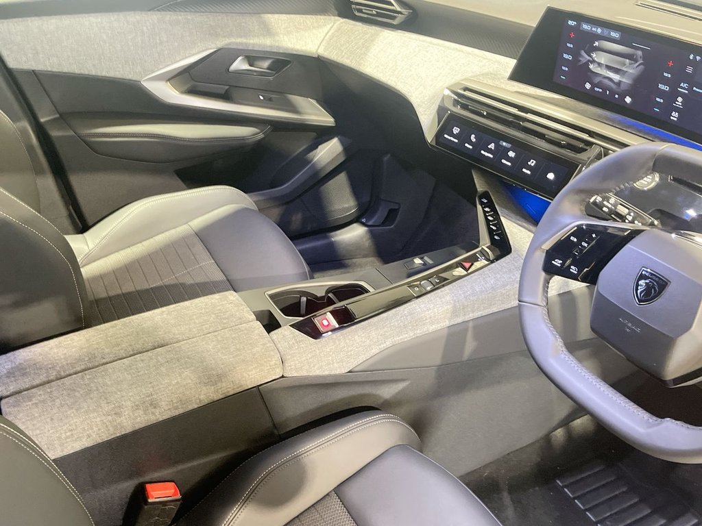 Used Peugeot E-3008 2024 for sale - 76048408: Photo 13