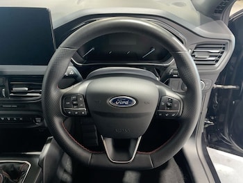 Used Ford Focus 2023 for sale - 77110543: Photo