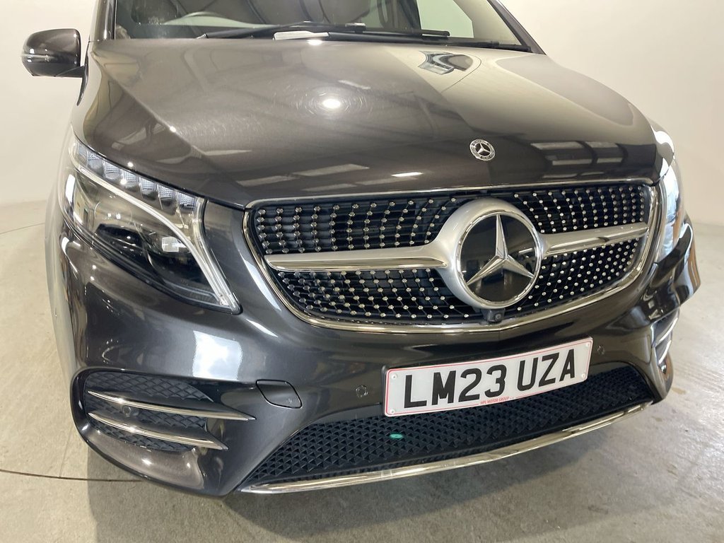 Used Mercedes-Benz V-Class 2023 for sale - 77792469: Photo 10