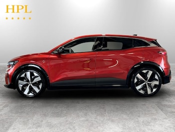Used Renault Megane E Tech 2023 for sale - 79221120: Photo