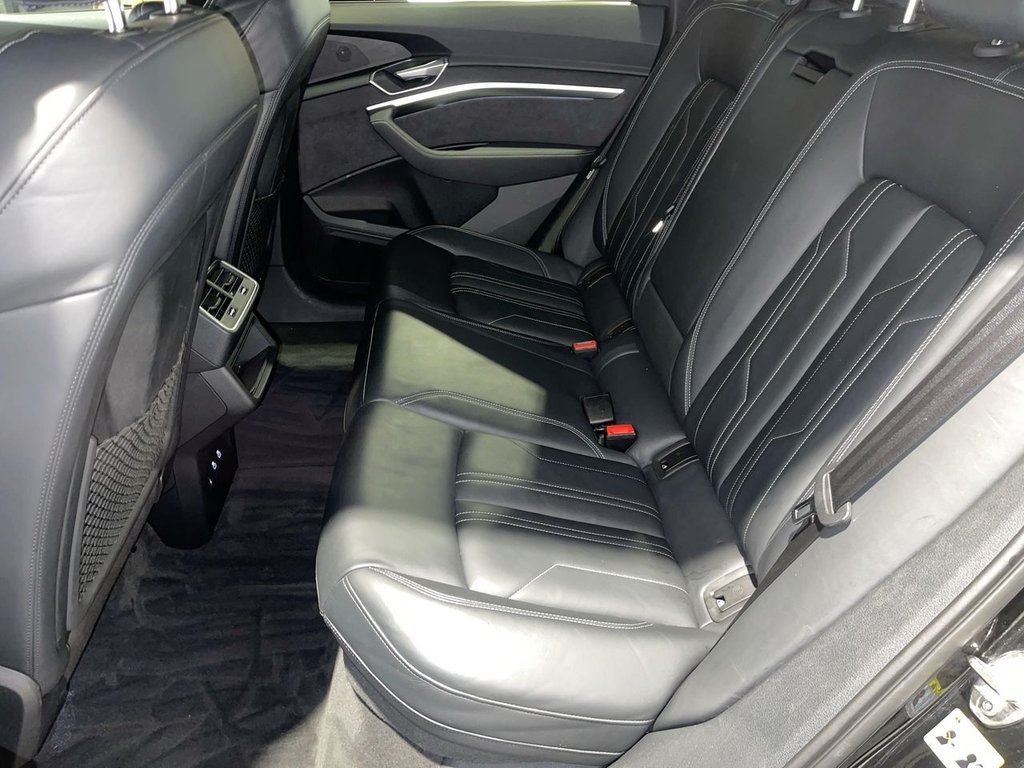 Used Audi e-tron 2022 for sale - 77133051: Photo 18