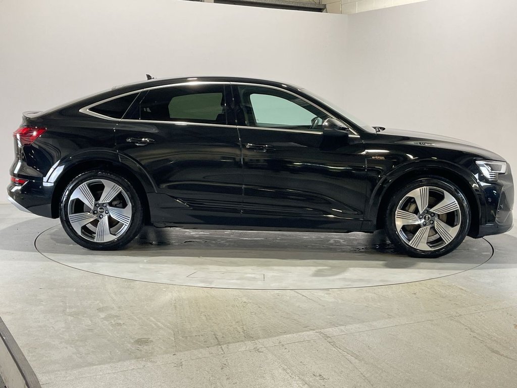 Used Audi e-tron 2022 for sale - 77133051: Photo 9