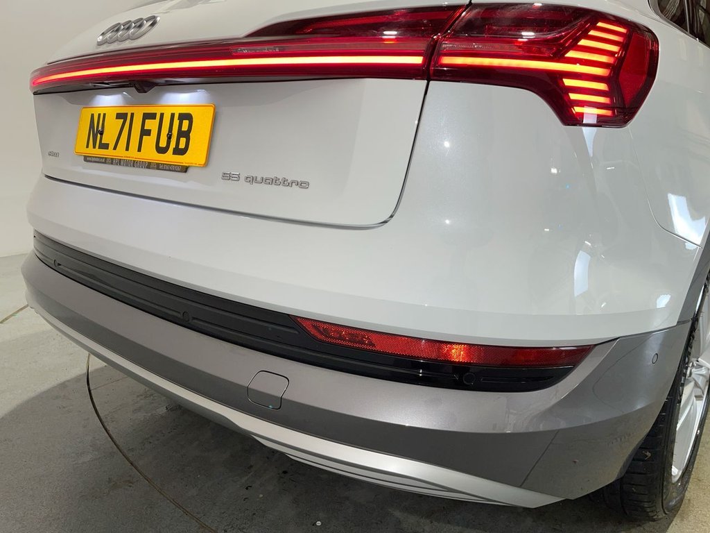 Used Audi e-tron 2021 for sale - 76973739: Photo 13