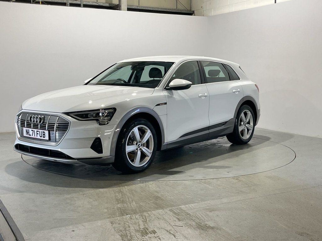 Used Audi e-tron 2021 for sale - 76973739: Photo 4