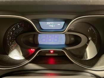 Used Renault Captur 2018 for sale - 75432529: Photo