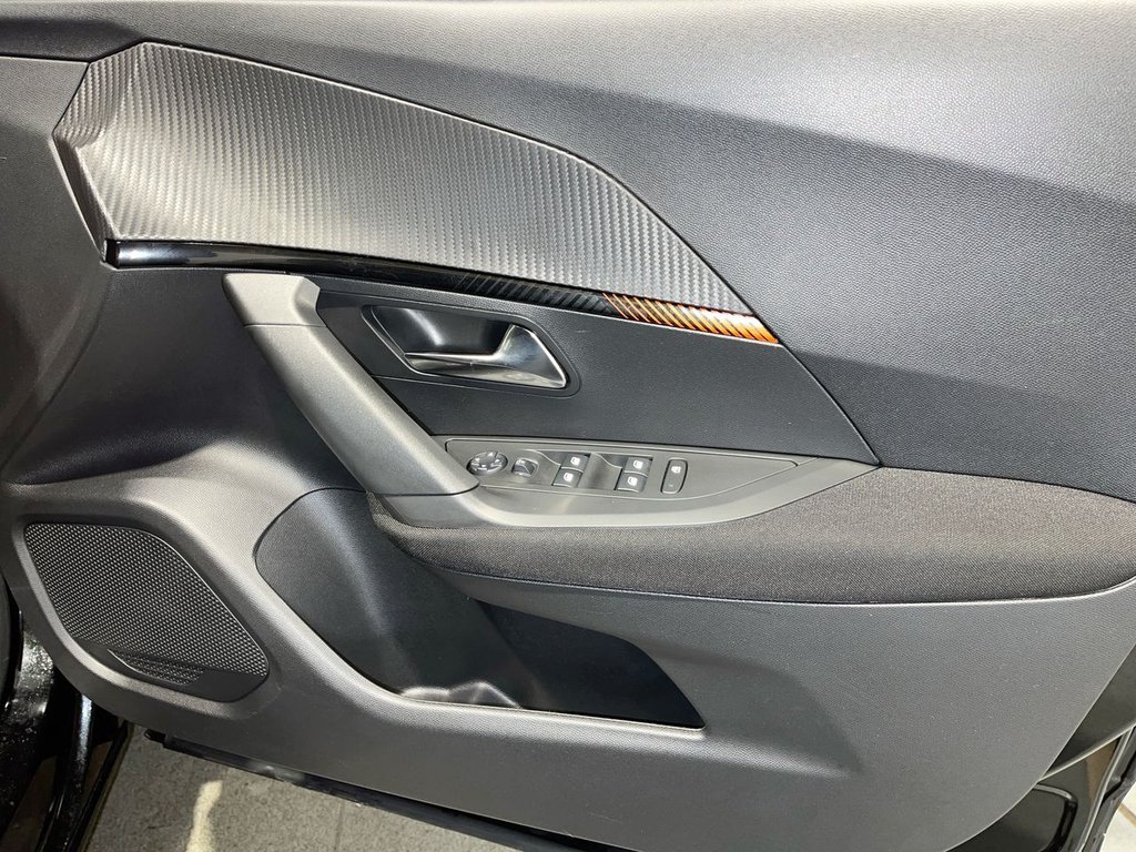 Used Peugeot 2008 2022 for sale - 77065139: Photo 23