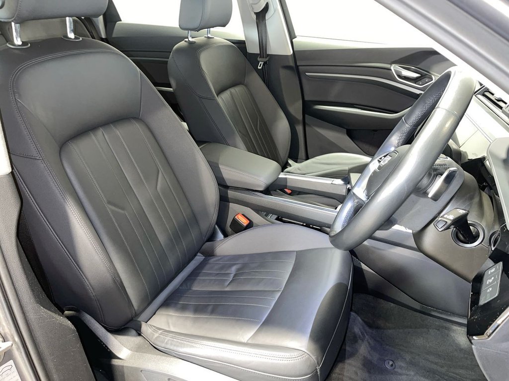 Used Audi e-tron 2021 for sale - 77521145: Photo 14