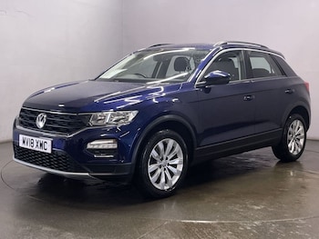 Used Volkswagen T-Roc 2018 for sale - 76068673: Photo