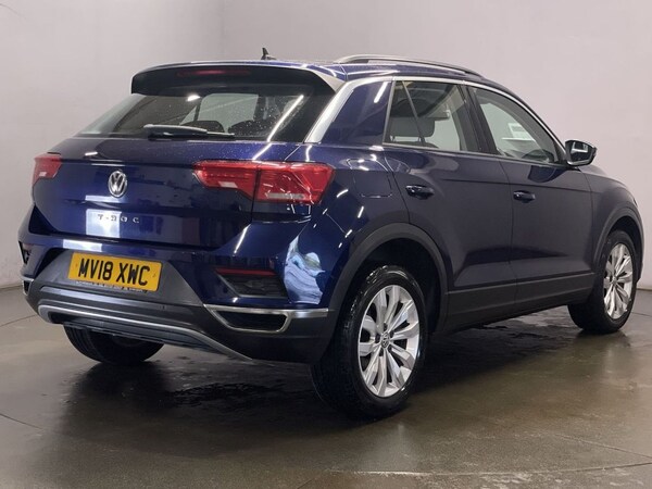 Used Volkswagen T-Roc 2018 for sale - 76068673: Photo 8