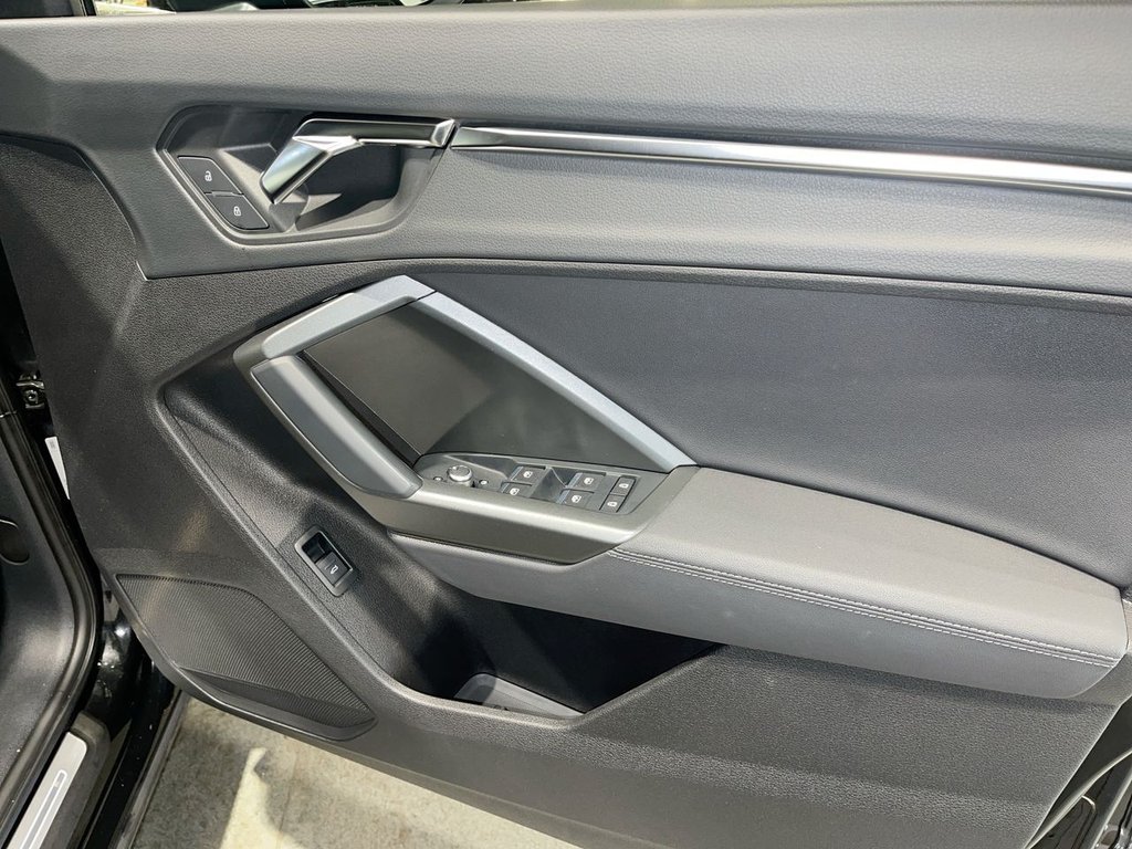 Used Audi Q3 2021 for sale - 76642396: Photo 23