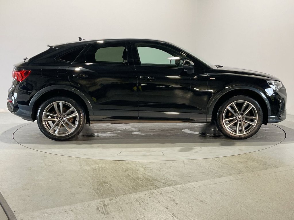 Used Audi Q3 2021 for sale - 76642396: Photo 9