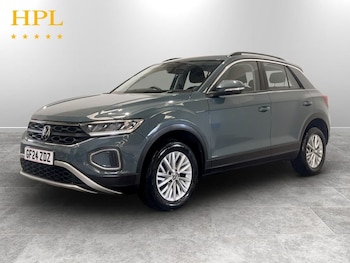Used Volkswagen T-Roc 2024 for sale - 79022196: Photo
