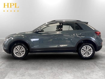 Used Volkswagen T-Roc 2024 for sale - 79022196: Photo