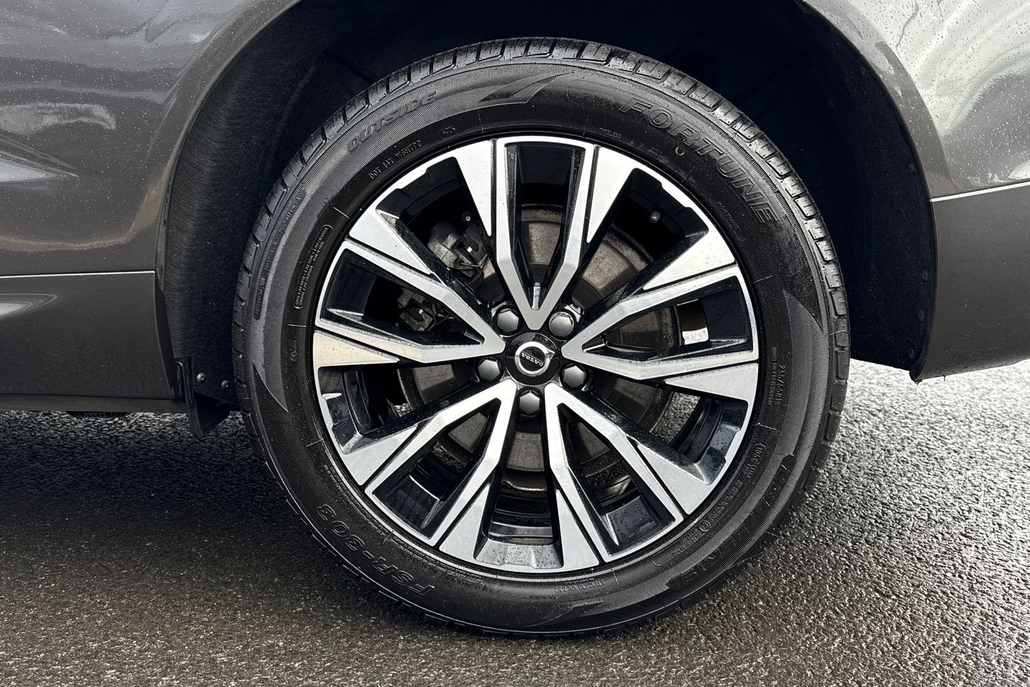 Used Volvo XC60 2024 for sale - 77904529: Photo 12