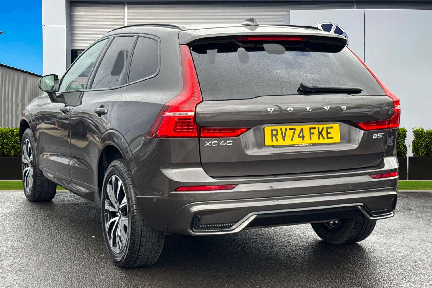 Used Volvo XC60 2024 for sale - 77904529: Photo 2