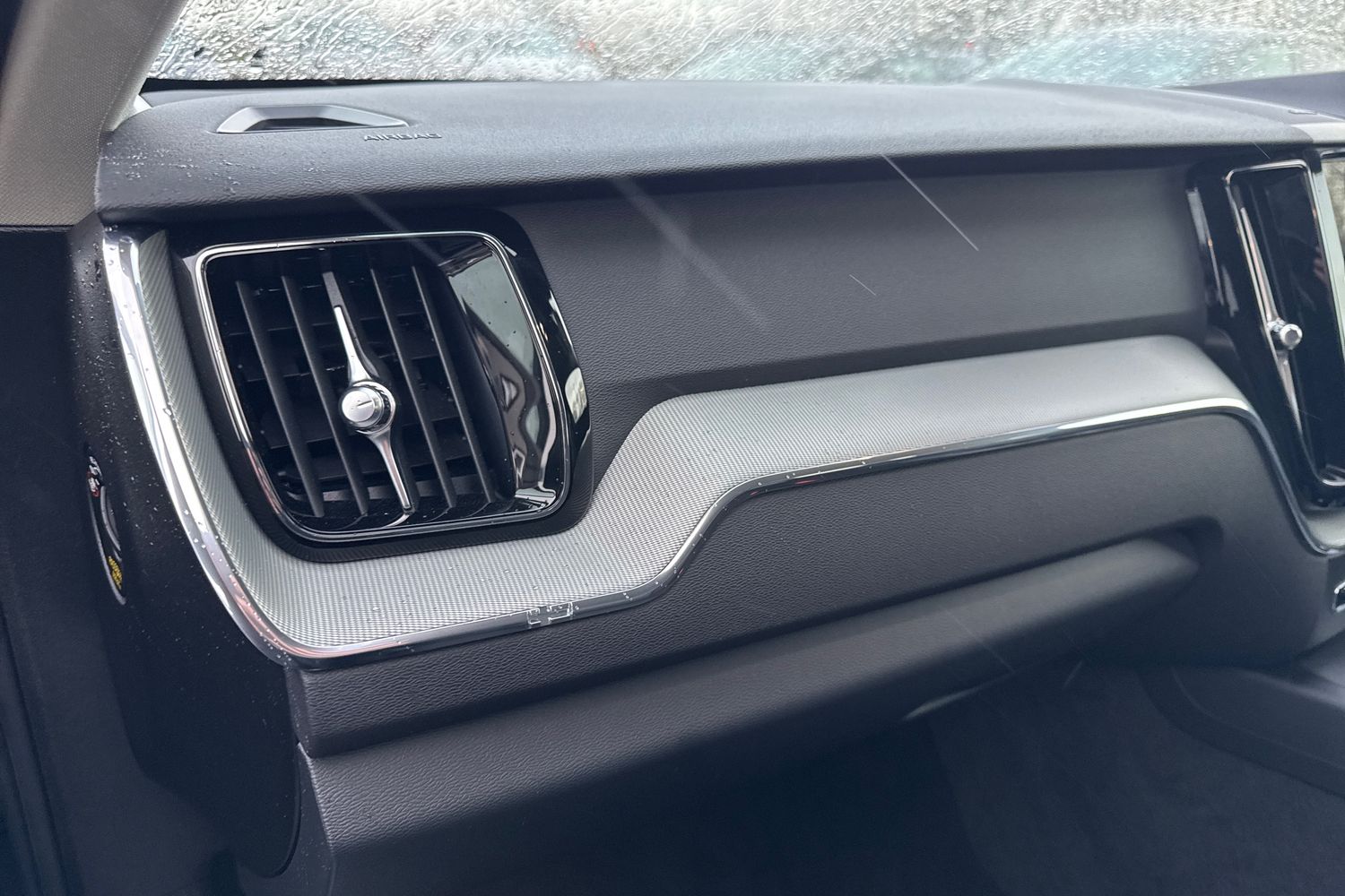 Used Volvo XC60 2024 for sale - 77904529: Photo 29