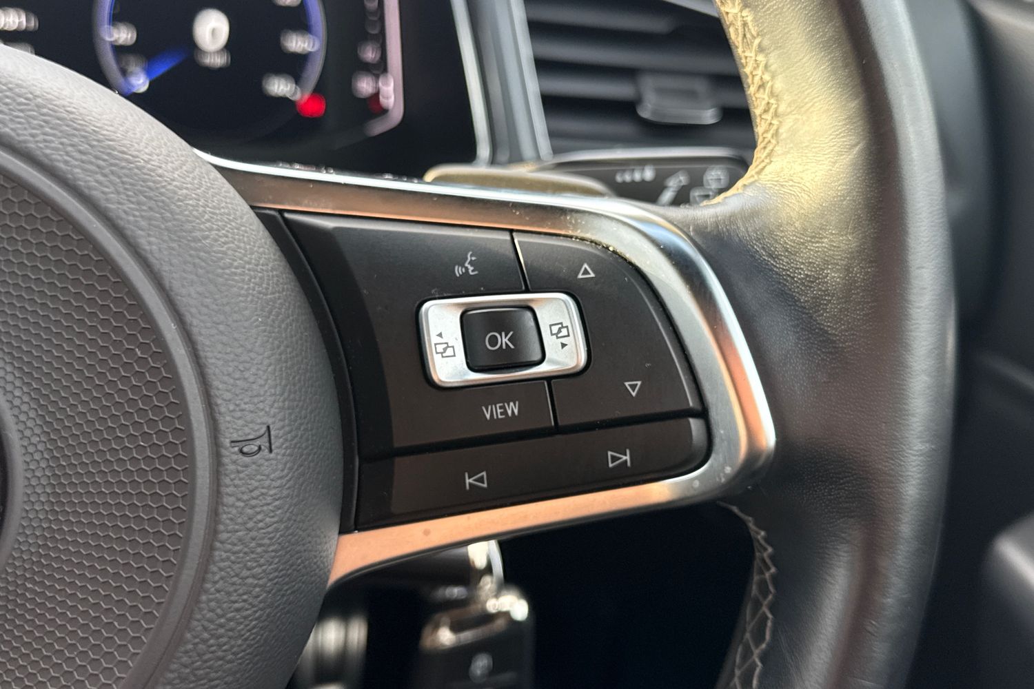 Used Volkswagen T-Roc 2021 for sale - 77577643: Photo 35