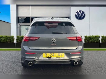 Used Volkswagen Golf 2024 for sale - 76836368: Photo