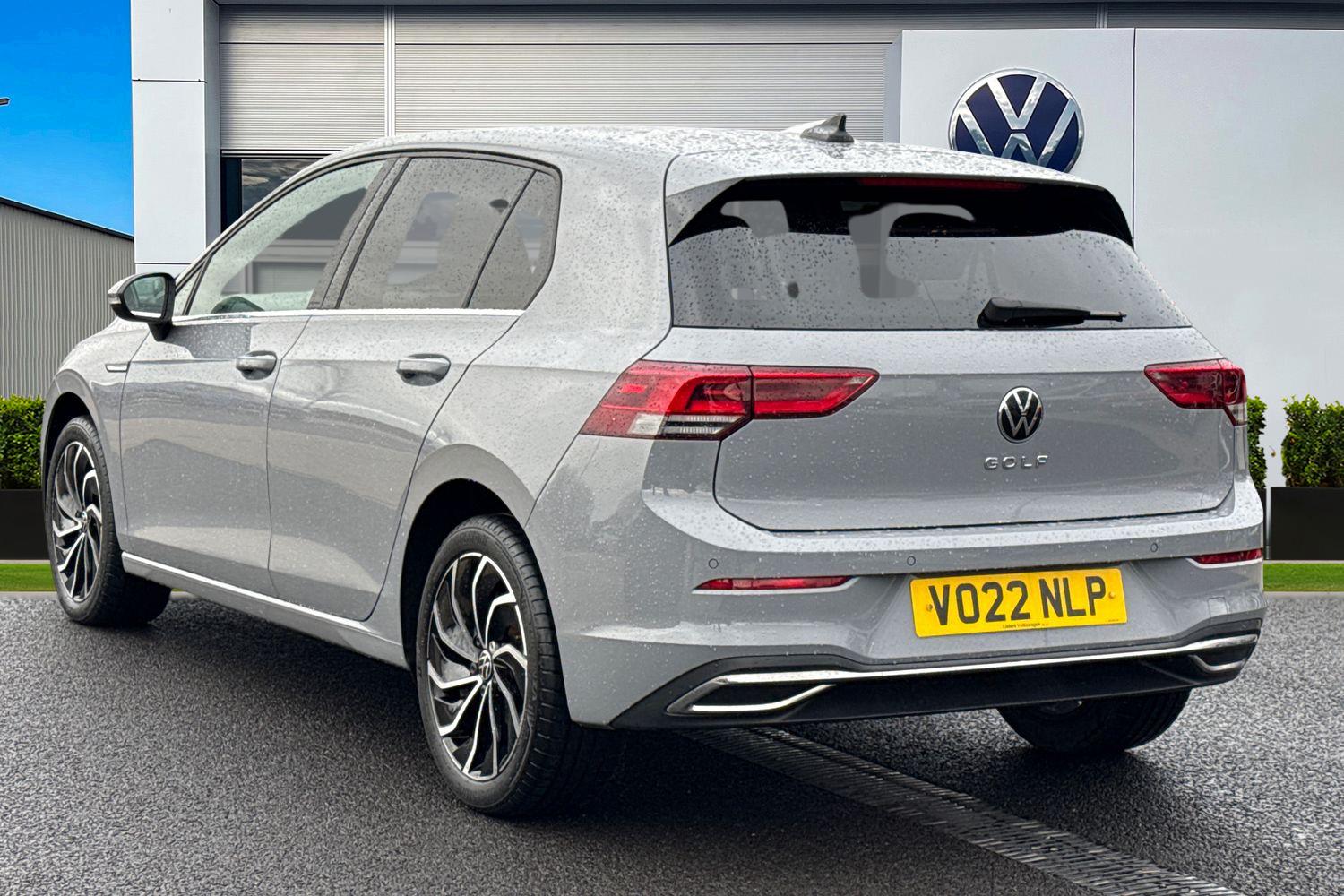 Used Volkswagen Golf 2022 for sale - 77172536: Photo 2