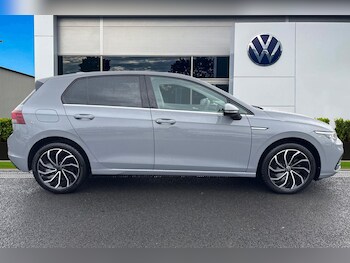 Used Volkswagen Golf 2022 for sale - 77172536: Photo