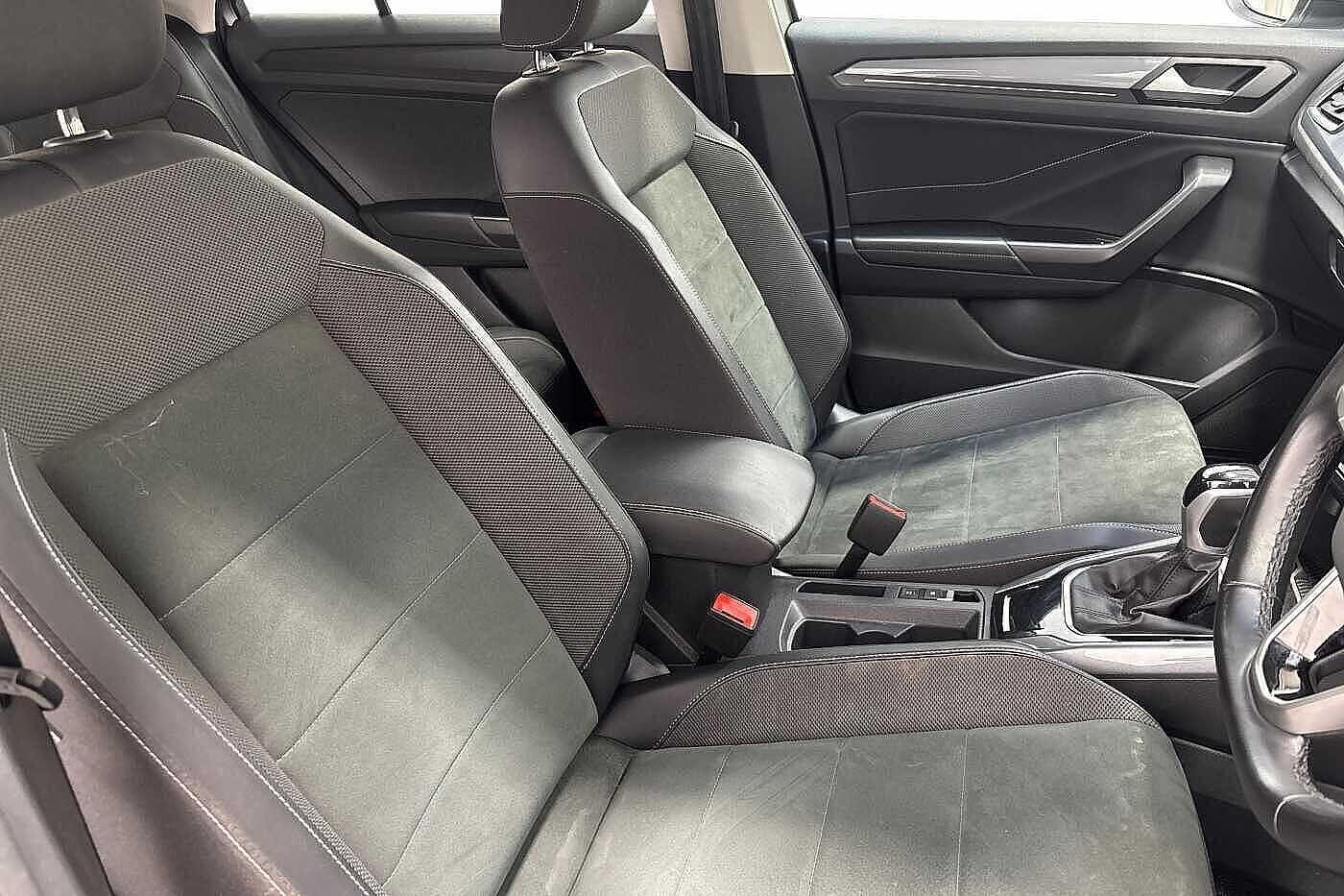 Used Volkswagen T-Roc 2024 for sale - 76665196: Photo 10